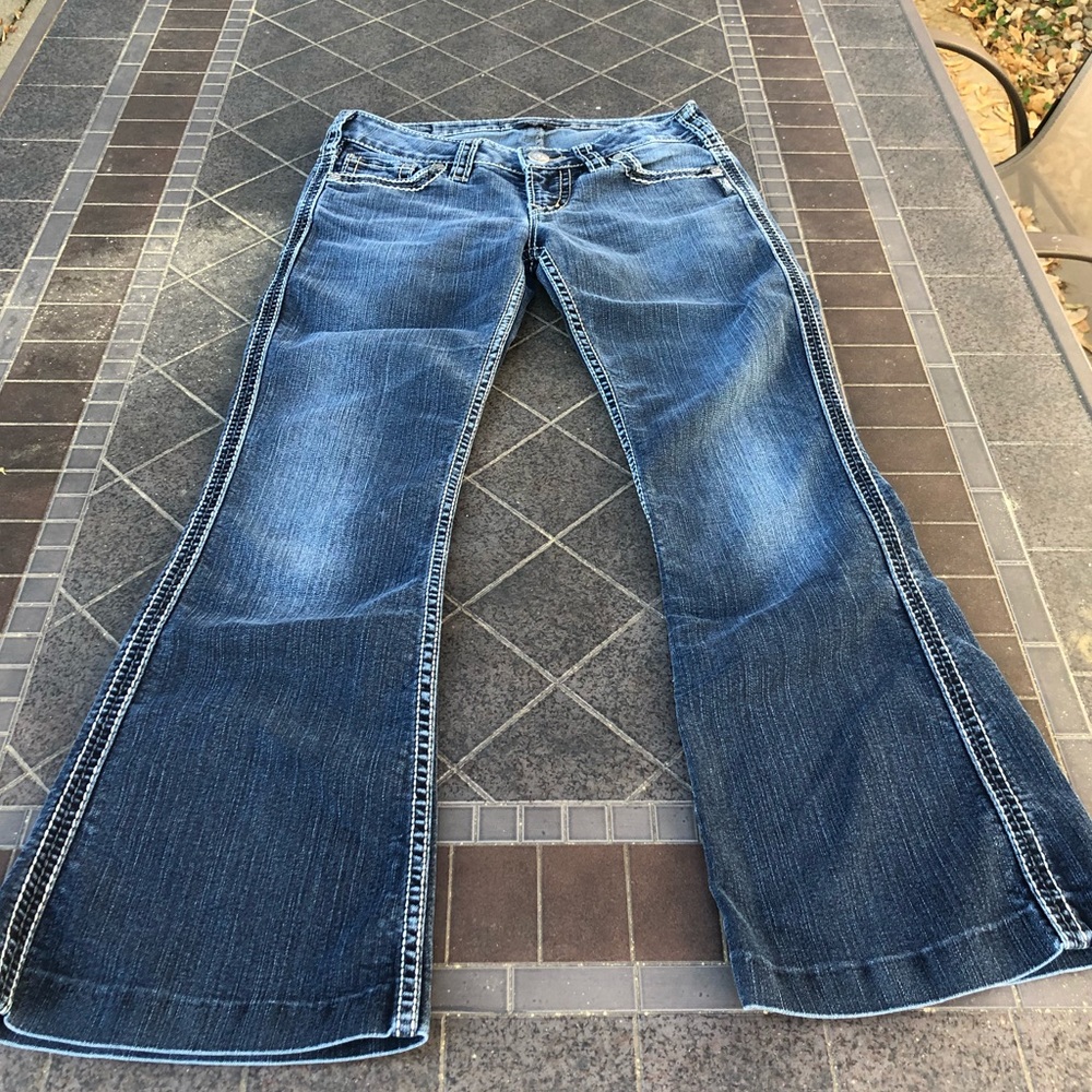 Silver Jeans. Frances 22” W28/L33